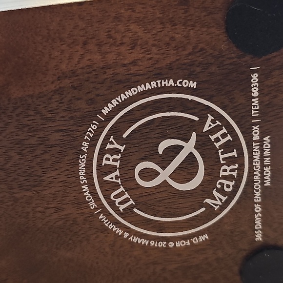 Mary & Martha 365 Days of Encouragement Notes & Wooden Box Discontinued Like New - Picture 13 of 16